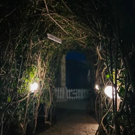 Alojamento de Acomodação e Pequeno-almoço Il Sentiero 4*